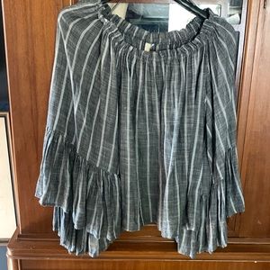 ELAN - gray and white striped top size M